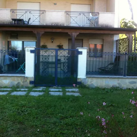 Апартаменты Green Bay Village Trilo 200 M Dal Mare Con Giardino E Piscina